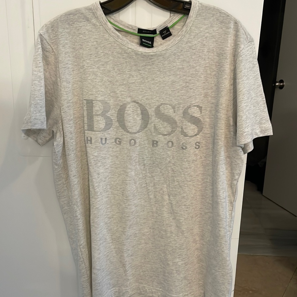 Hugo boss T shirt